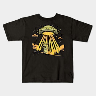 Shocked Cat and UFO Invasion Kids T-Shirt